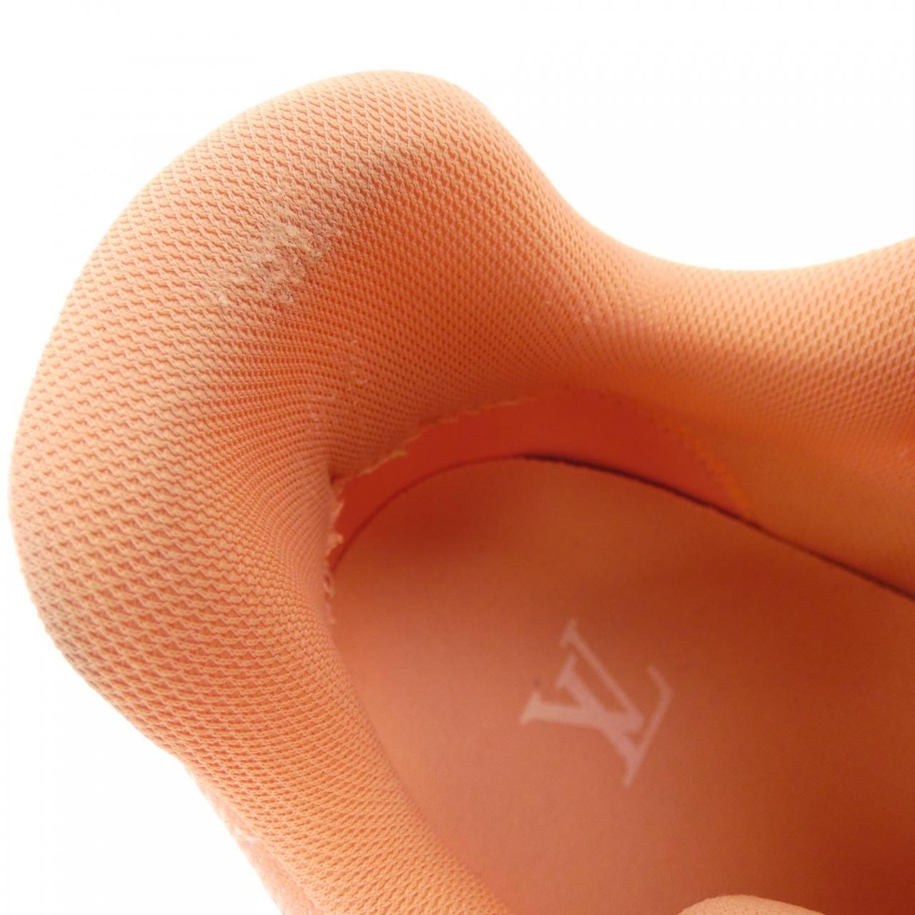 Louis Vuitton Trainer Line Sneakers — view 6