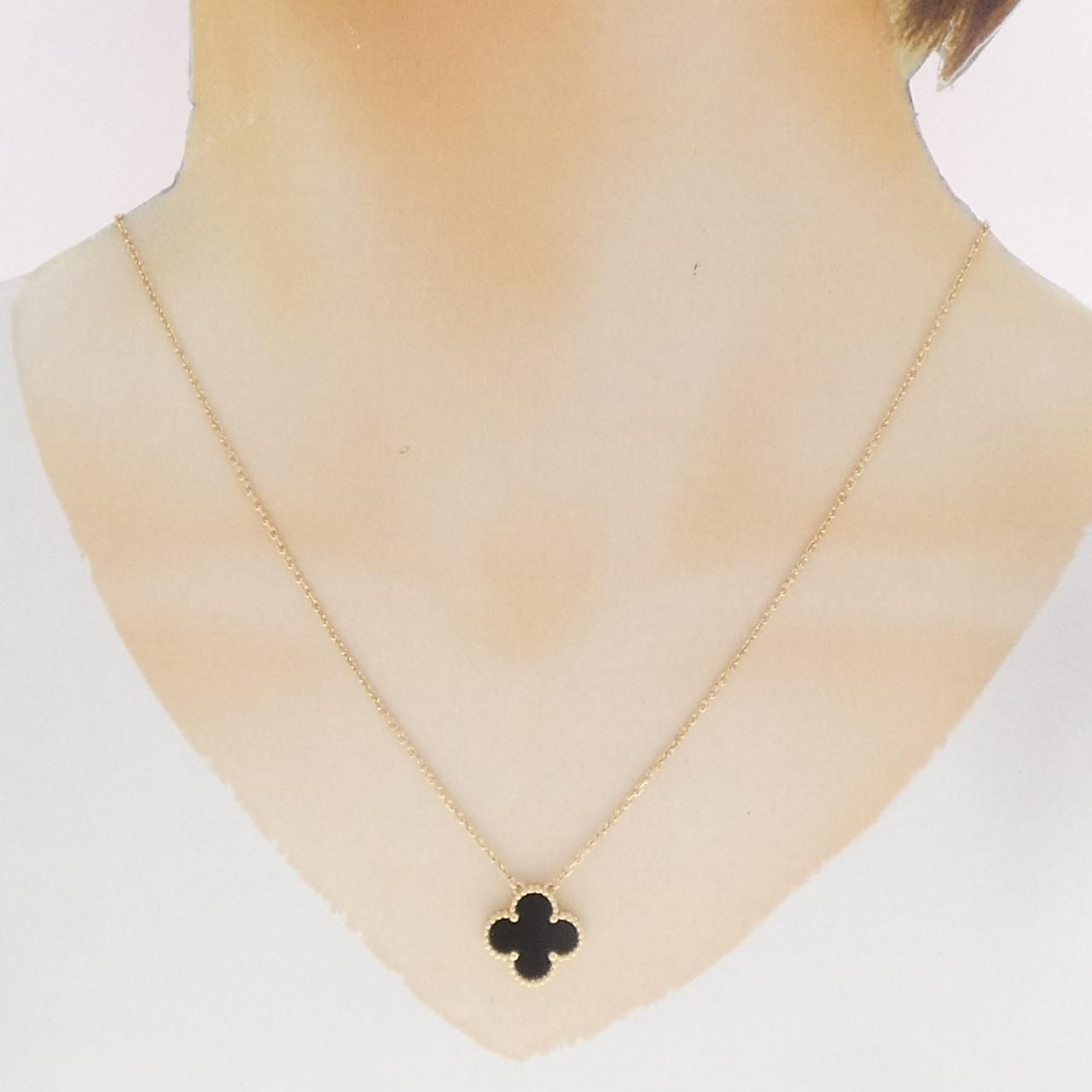 Van Cleef & Arpels Vintage Alhambra Necklace — view 5