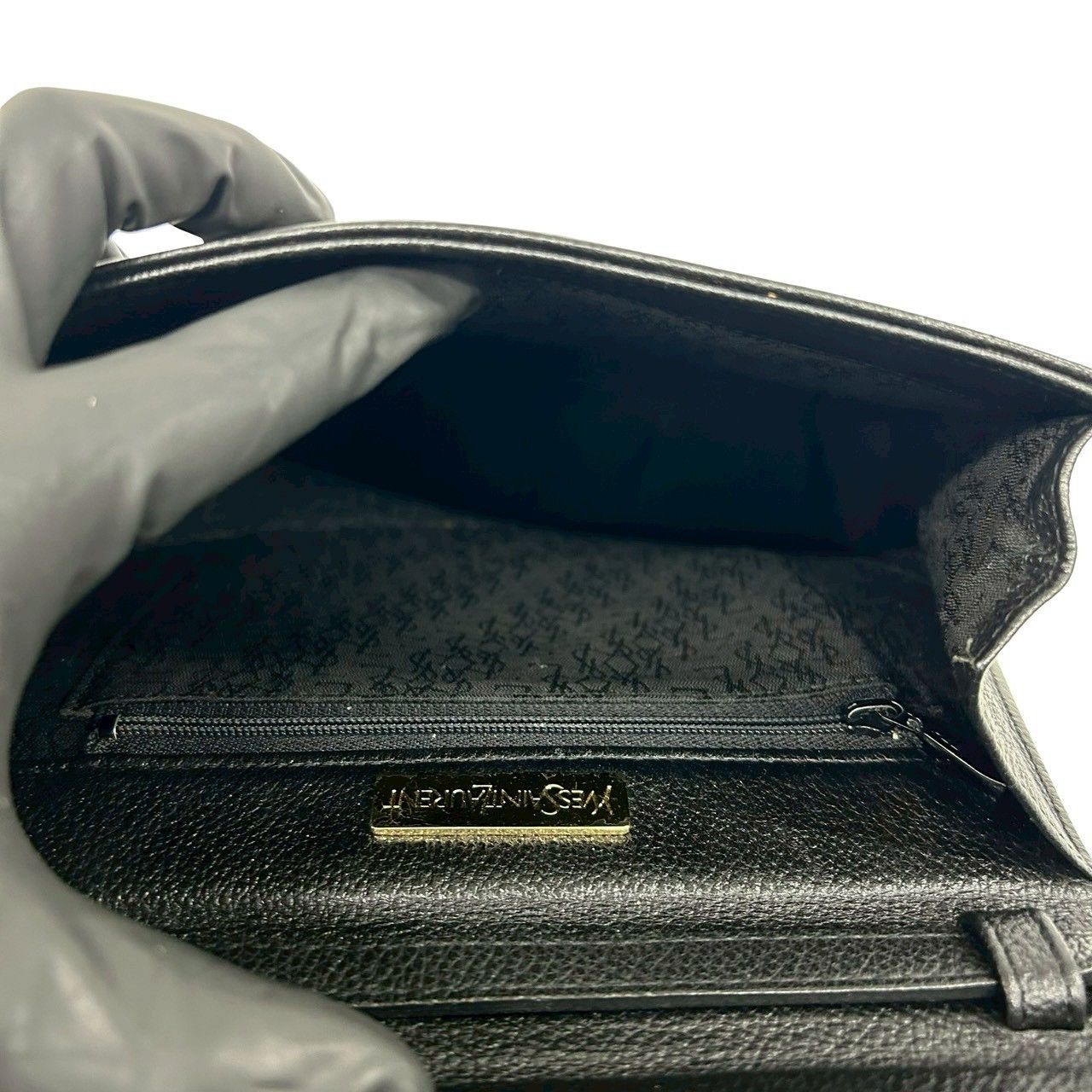 Saint Laurent Yves Vintage YSL Logo Leather Shoulder Bag Pochette Black — view 9