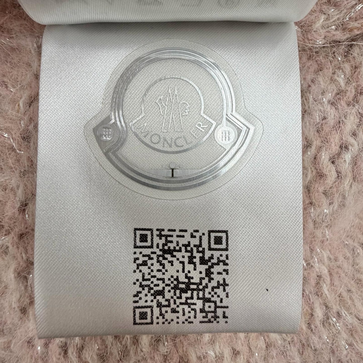 Moncler Berretto Tricot Alpaca Blend Logo Patch Silver Lame Knit Cap Pink Hat — view 9