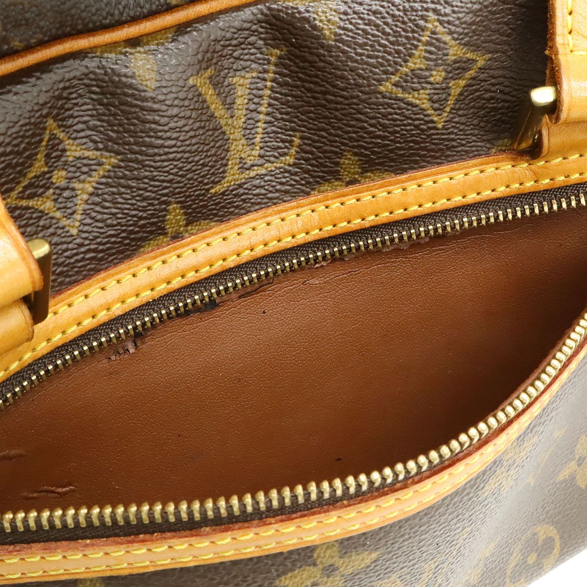 Louis Vuitton Monogram Cite MM Shoulder Bag — view 9