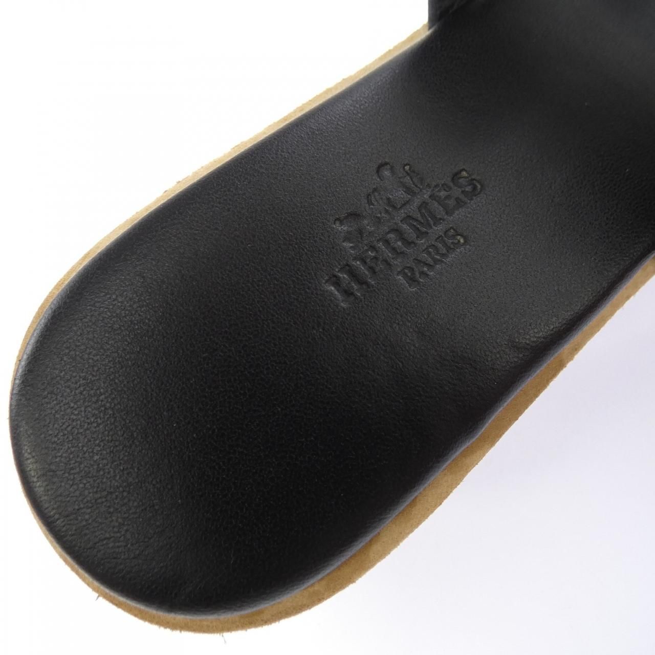 Hermes Eze Cut Detail Sandals — view 6