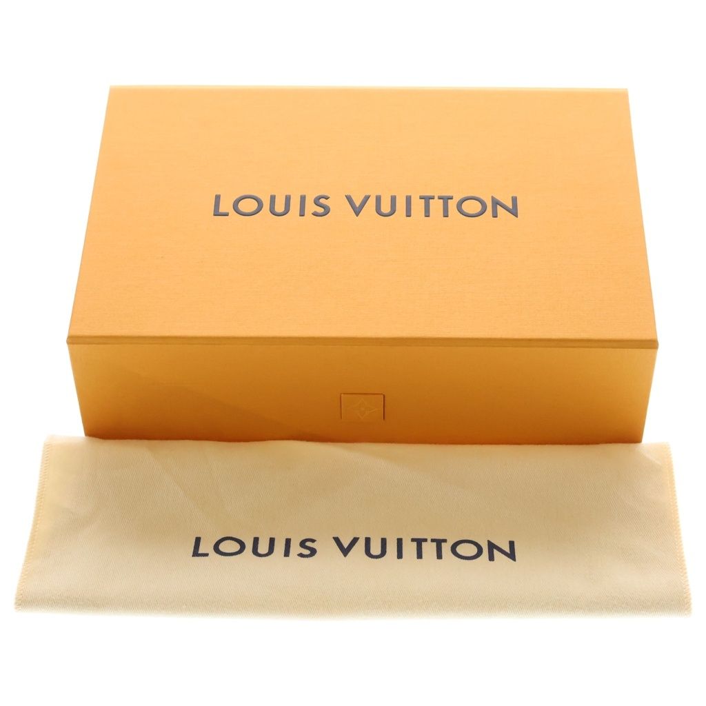 Louis Vuitton Soul Trunk Monogram Taurillon Leather Shoulder Bag Light Green — view 6