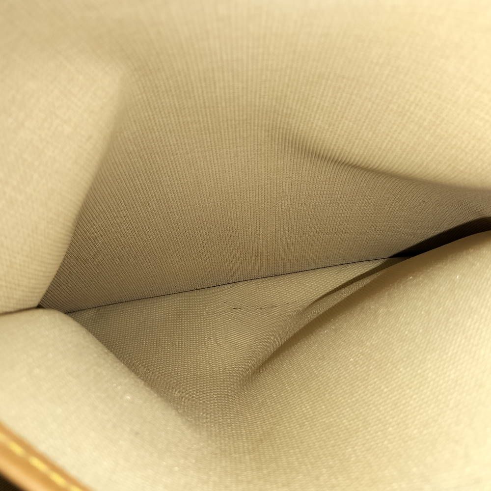 Louis Vuitton Excursion Handbag Monogram — view 9