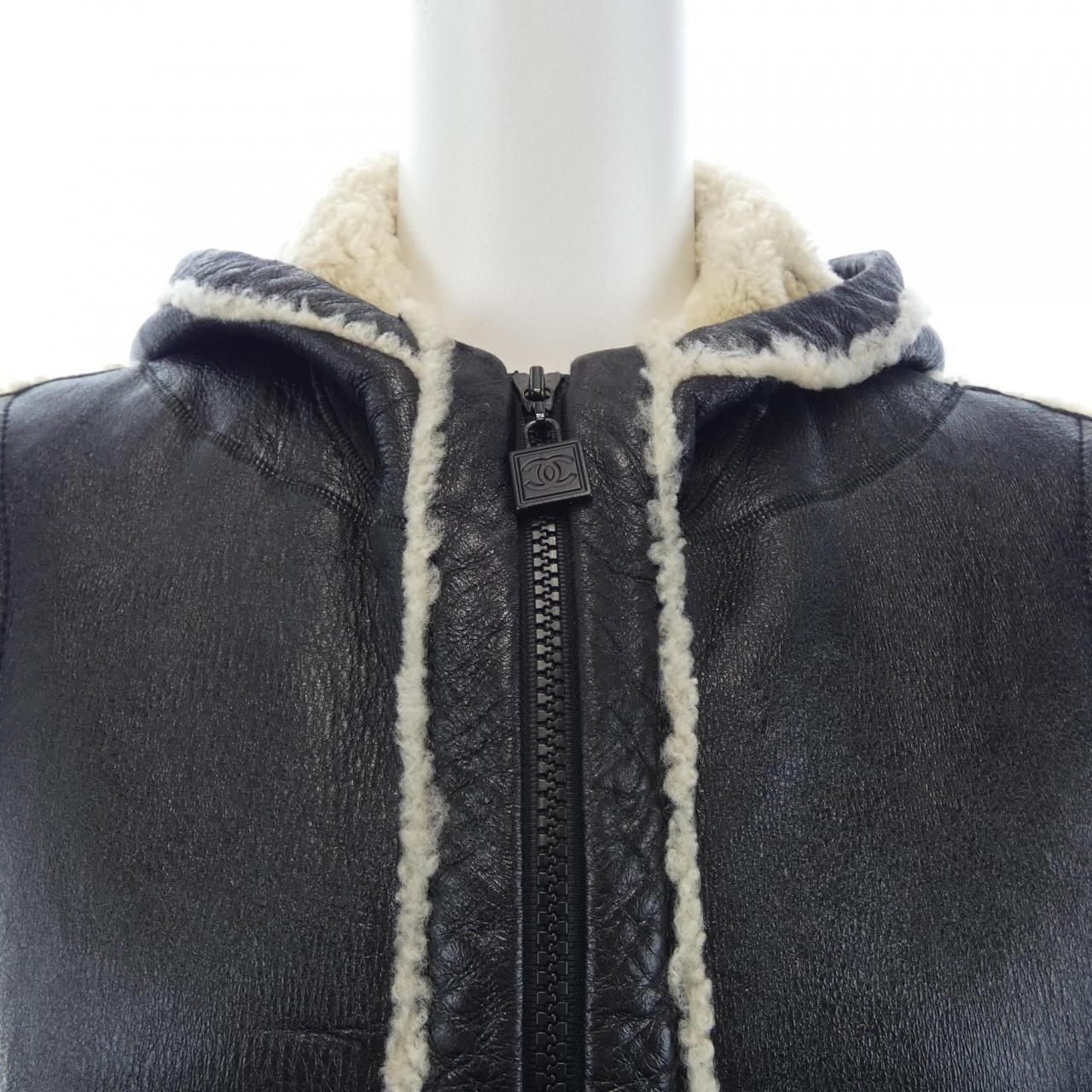Chanel Shearling Vest Black — view 7