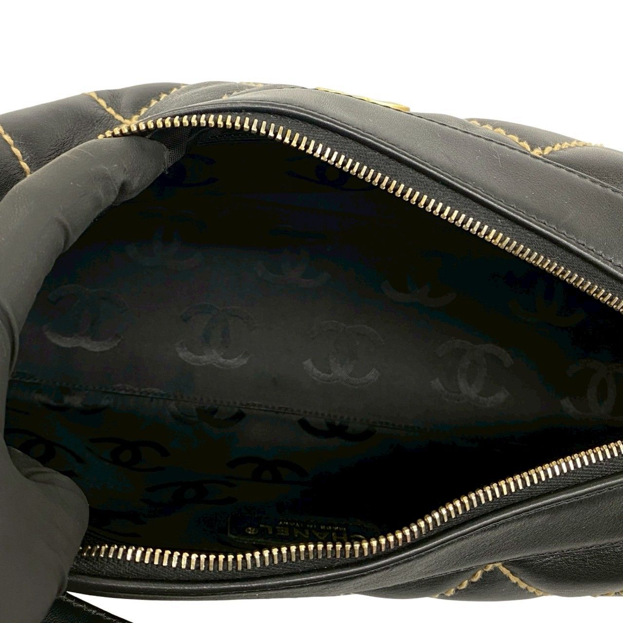 Chanel And Vintage Wild Stitch CC Logo Leather Handbag Black — view 9