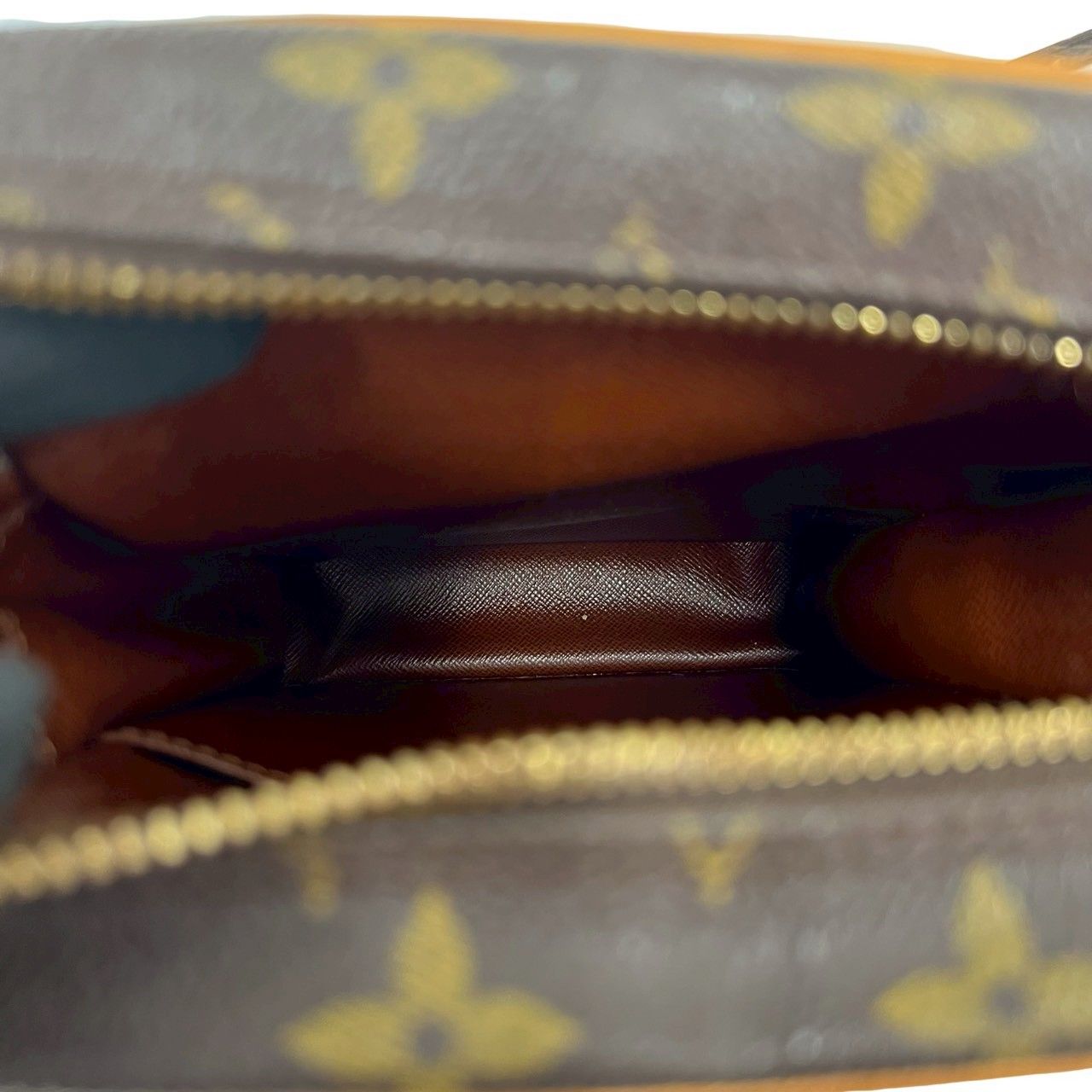 Louis Vuitton Vintage Amazon Monogram Leather Shoulder Bag Pochette Brown — view 9