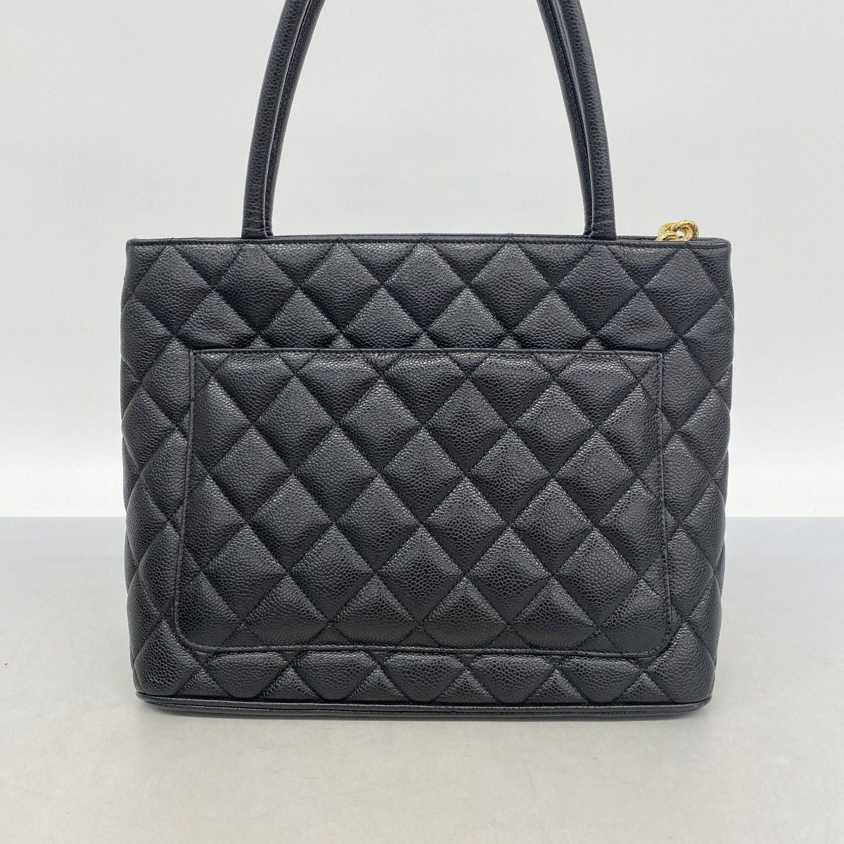 Chanel Tote Medallion Caviar Leather Black Gold — view 9