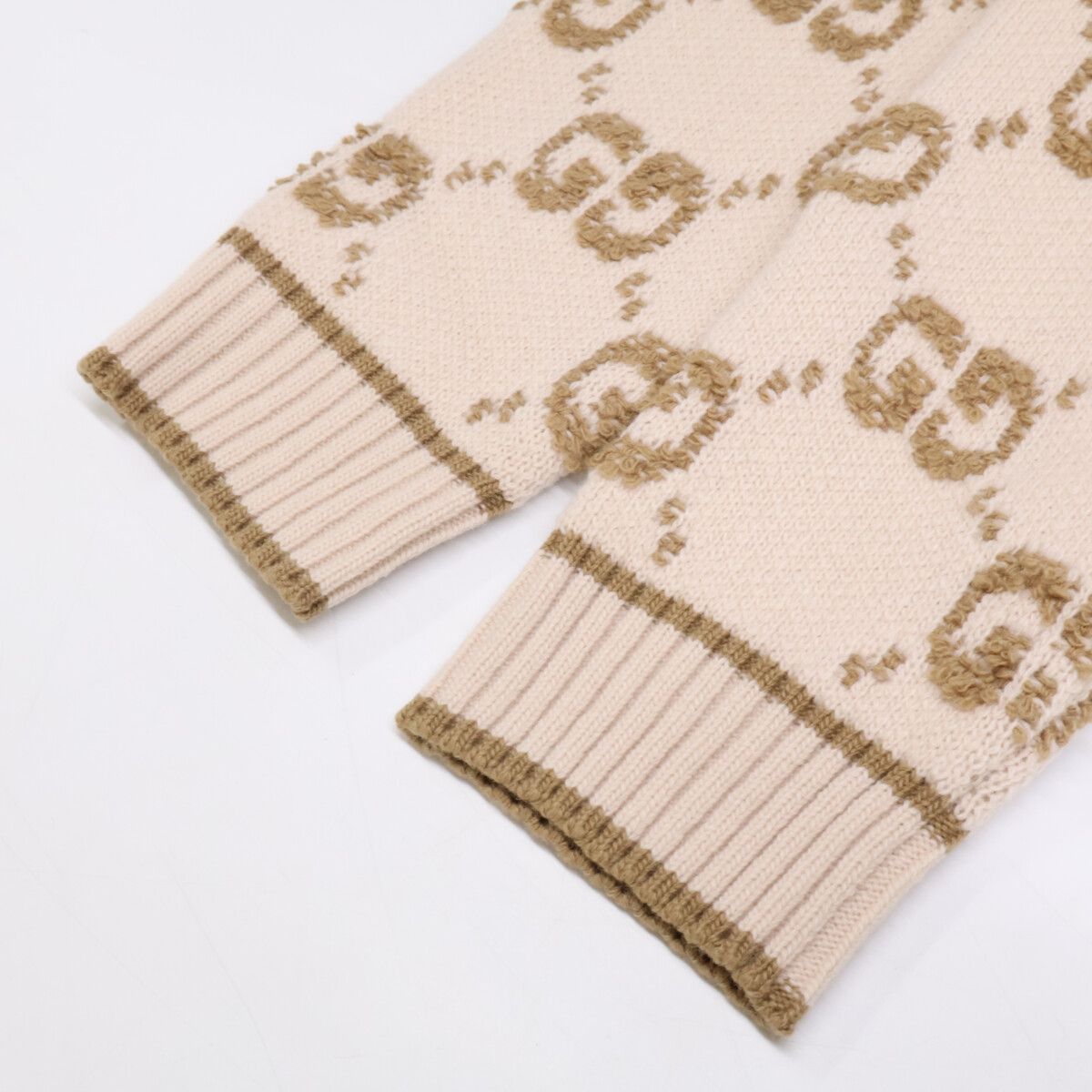 Gucci GG Wool Cles Jacquard Gold Button Long Cardigan — view 9