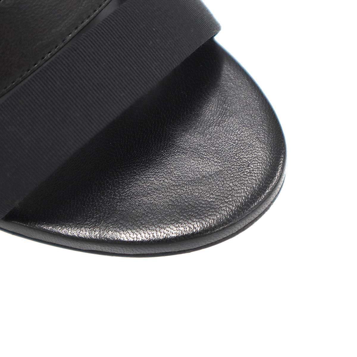 Chanel Pearl Heels tola sandals Black — view 8