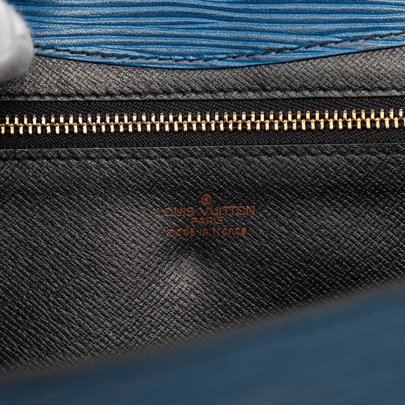 Louis Vuitton Epi Clutch deblue Leather — view 6