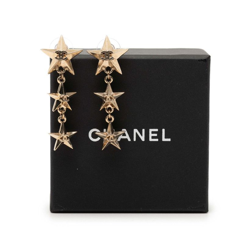 Chanel CC Logo lestar 3 Earrings Gold Plating — view 4