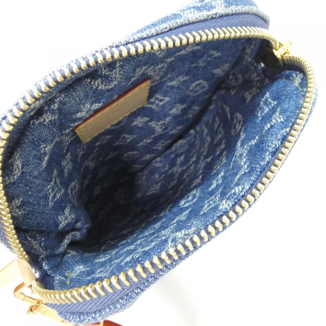 Louis Vuitton LV Pochette Shoulder Bag — view 7