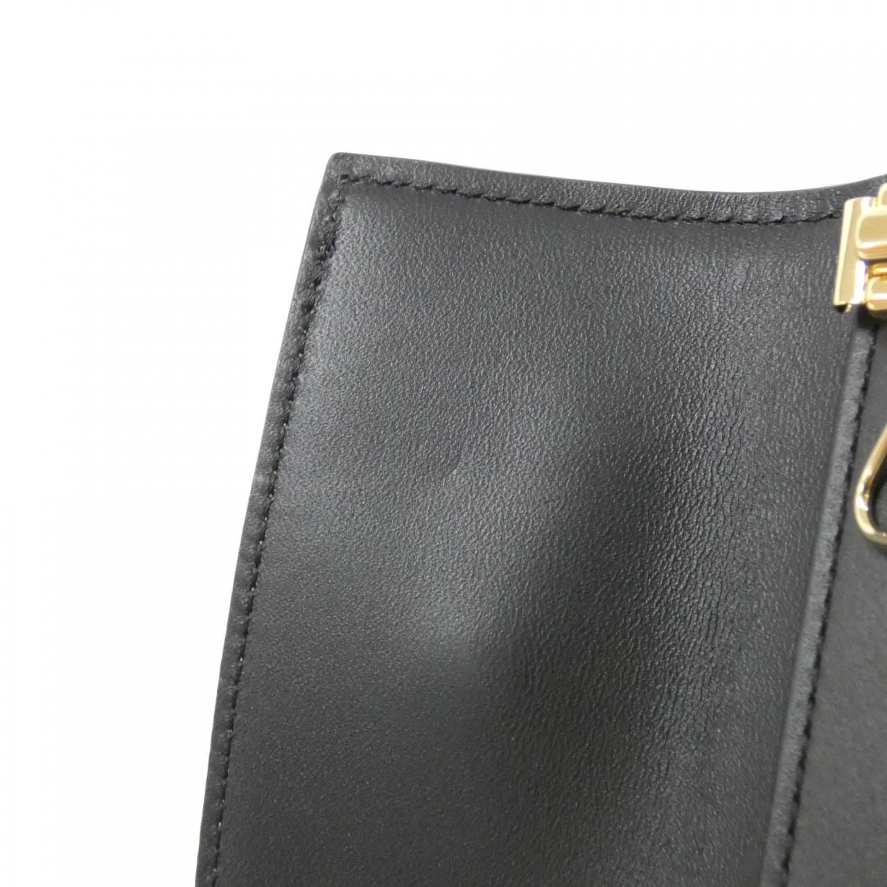 Louis Vuitton Monogram Key Case Multicles Key Holder — view 4