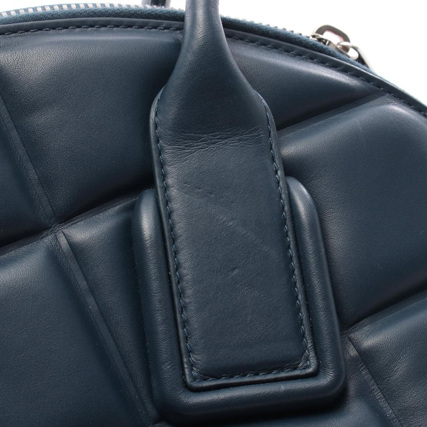 Bottega Veneta Handbag the Navy Leather the 2-Way — view 7