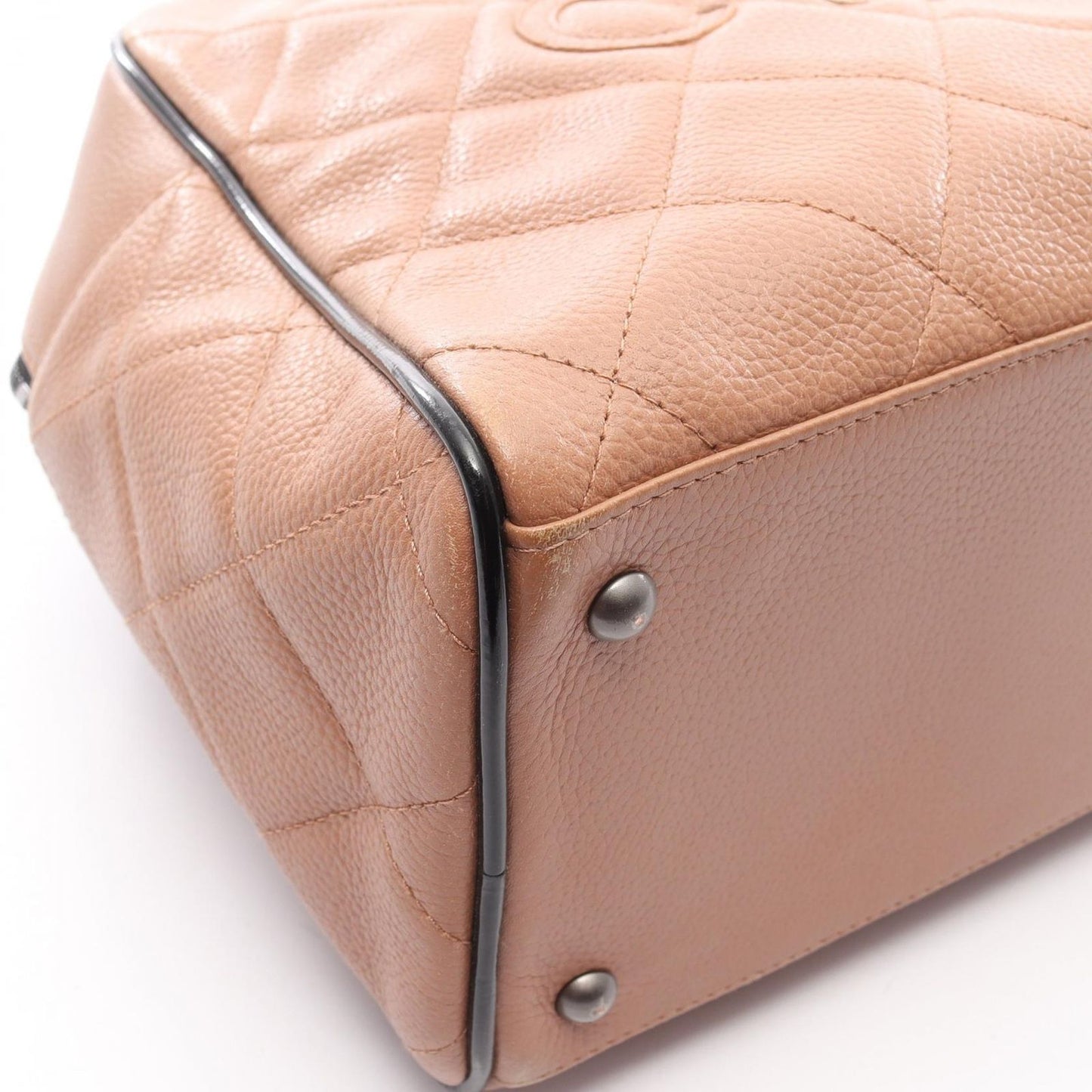 Chanel Handbag Quilted Beige Black Tree Patent Leather Logo — view 9