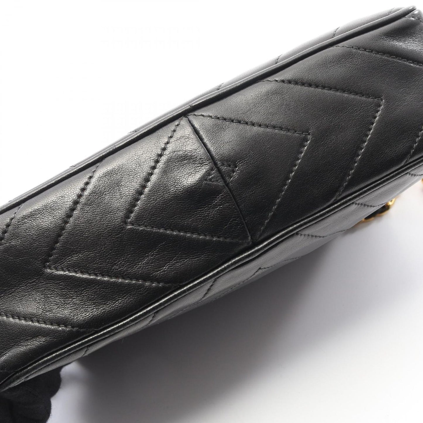 Chanel Shoulder Bag CC Logo Black Lambskin — view 9