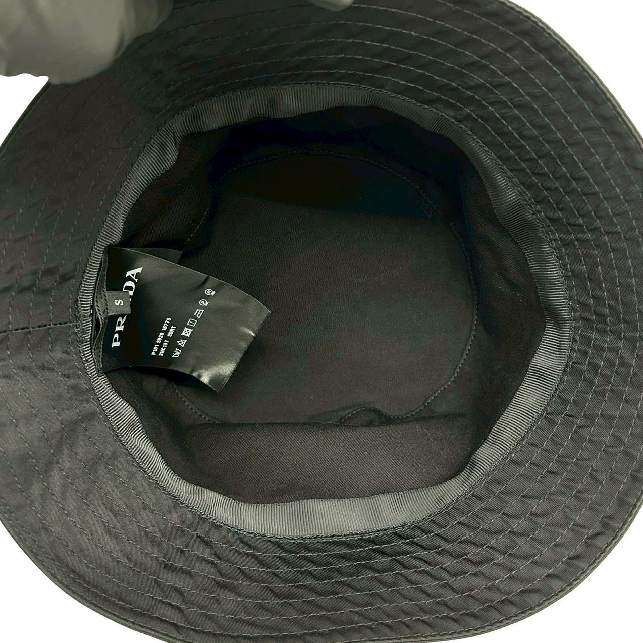 Prada Box Re-Nylon Logo Nylon Bucket Hat Black — view 6