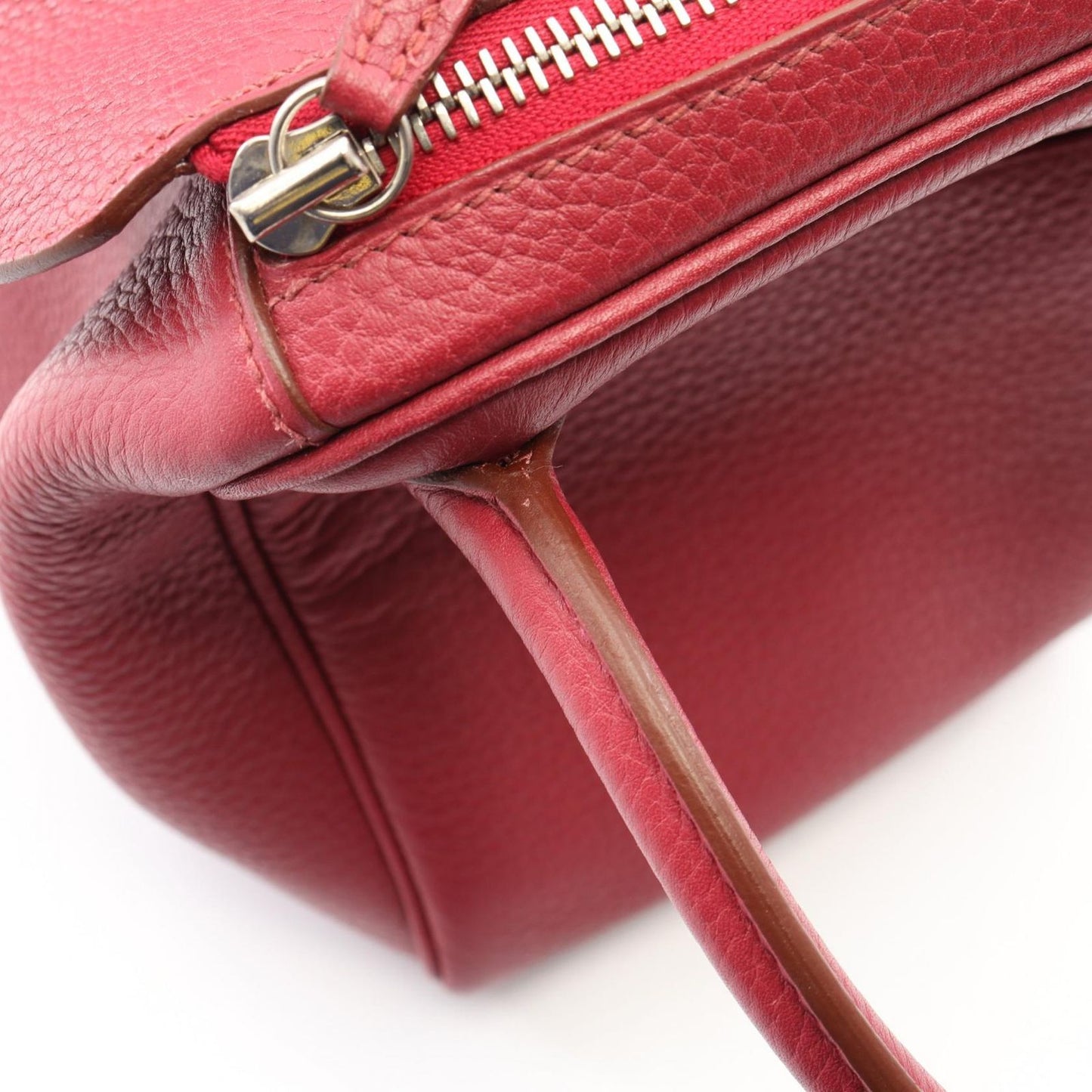 Hermes Shoulder Bag Lindy 30 Ruby Leather — view 7
