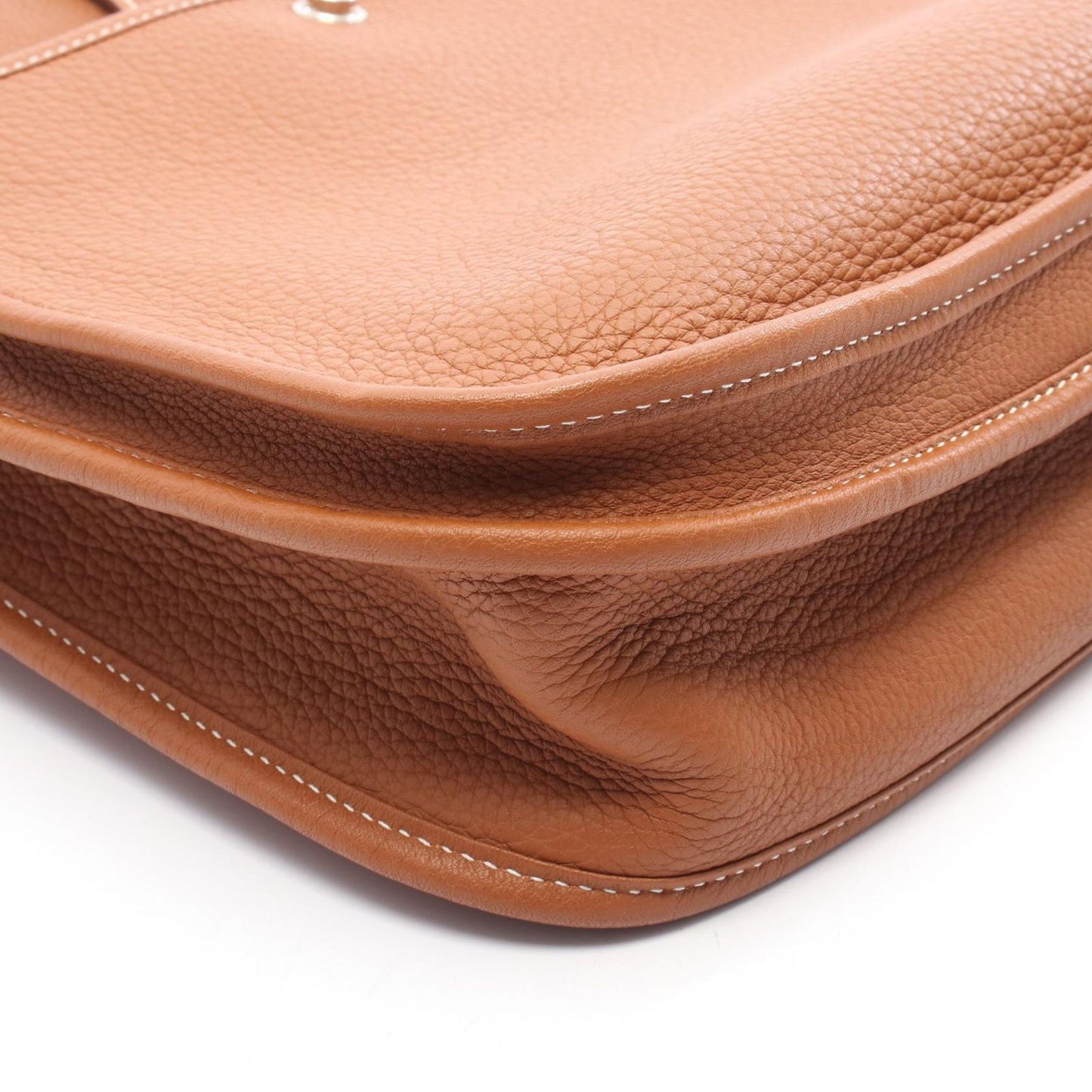 Hermes Shoulder Bag Evelyne 3 Trois PM Gold — view 6