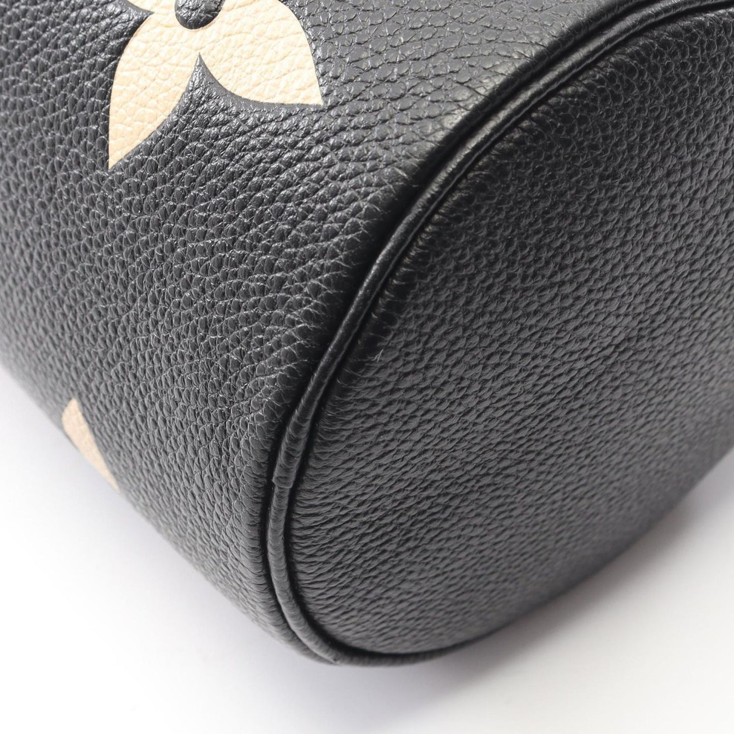 Louis Vuitton Handbag Papillon BB Bicolor Black Beige Leather — view 7