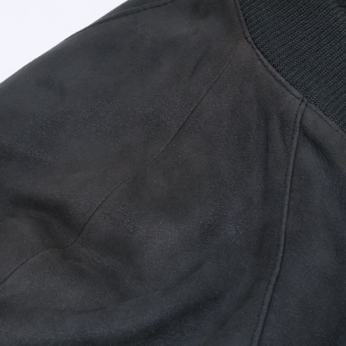 Loewe Suede Zip Up 50 Shoulder Bag — view 9