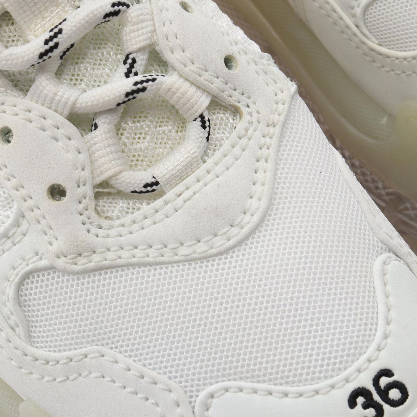 Balenciaga Sneakers Triple Leather — view 9