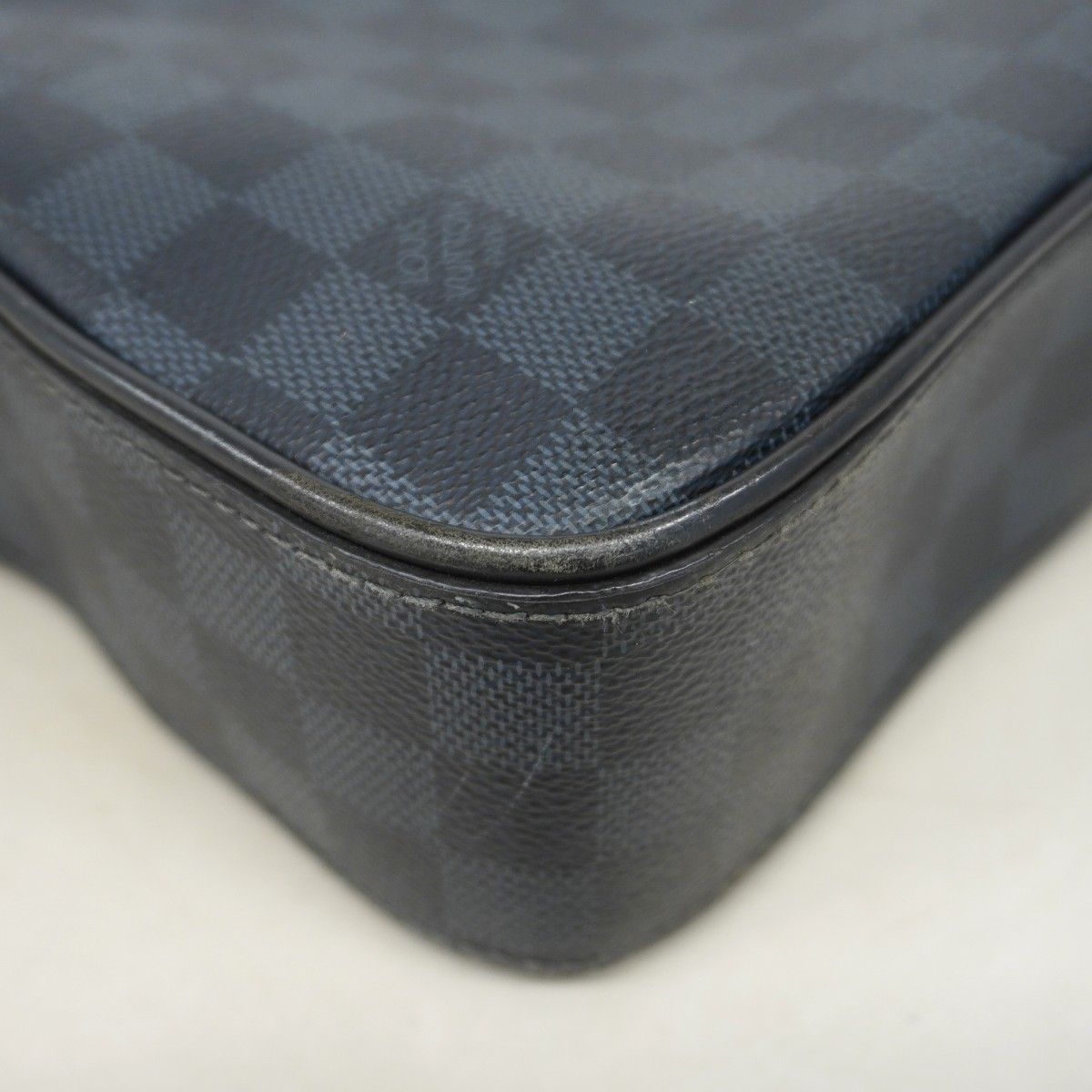 Louis Vuitton Business Damier Cobalt Dandy Briefcase MM Black — view 9