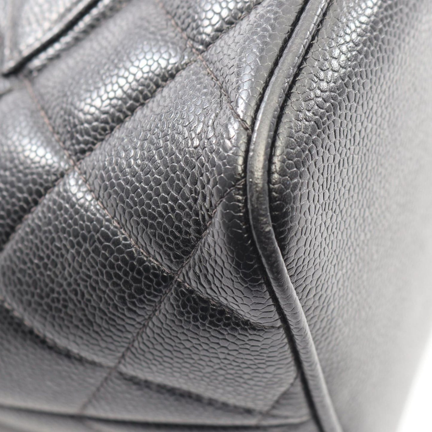 Chanel Tote Medallion Black Caviar Leather — view 9