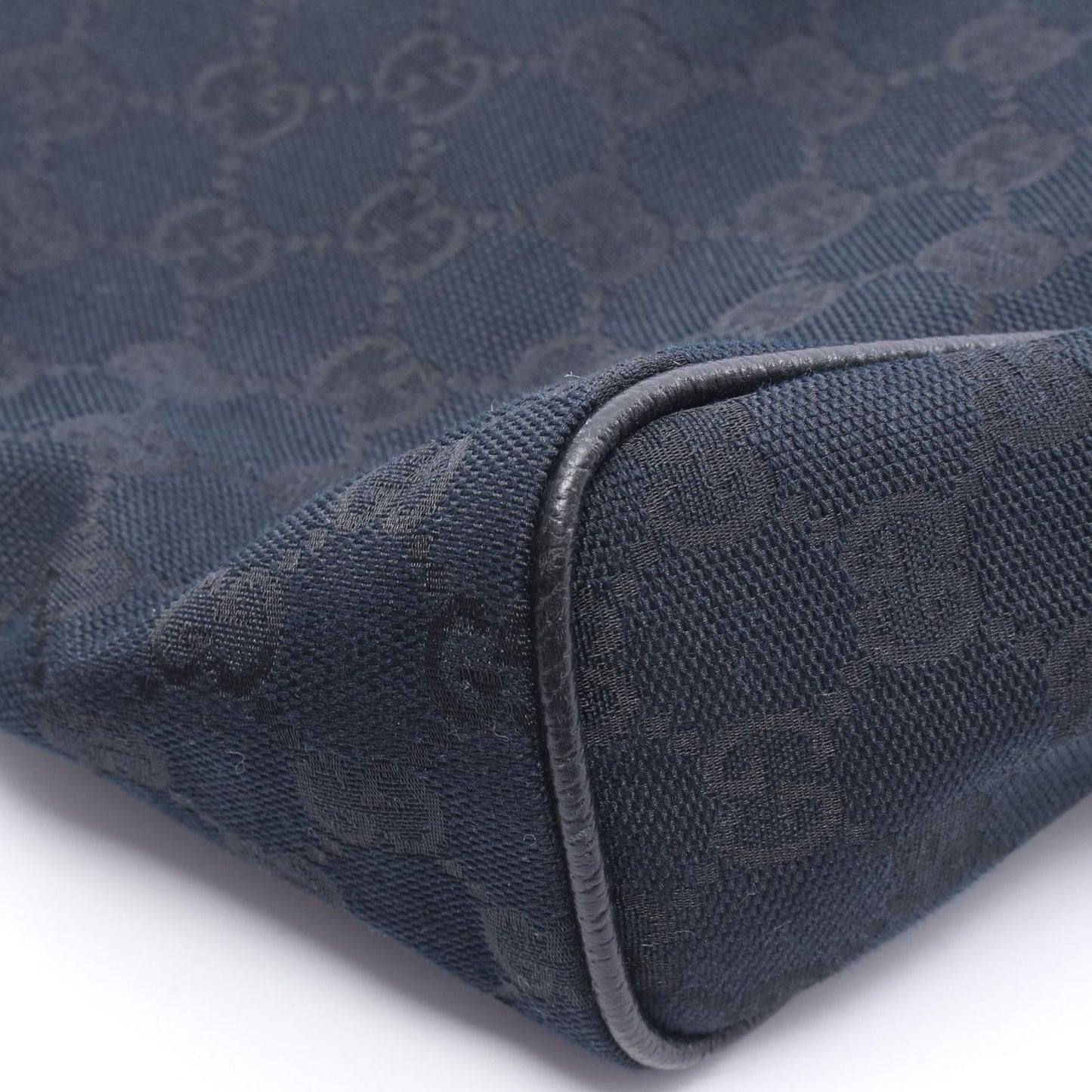 Gucci Shoulder Bag GG Canvas Black — view 6