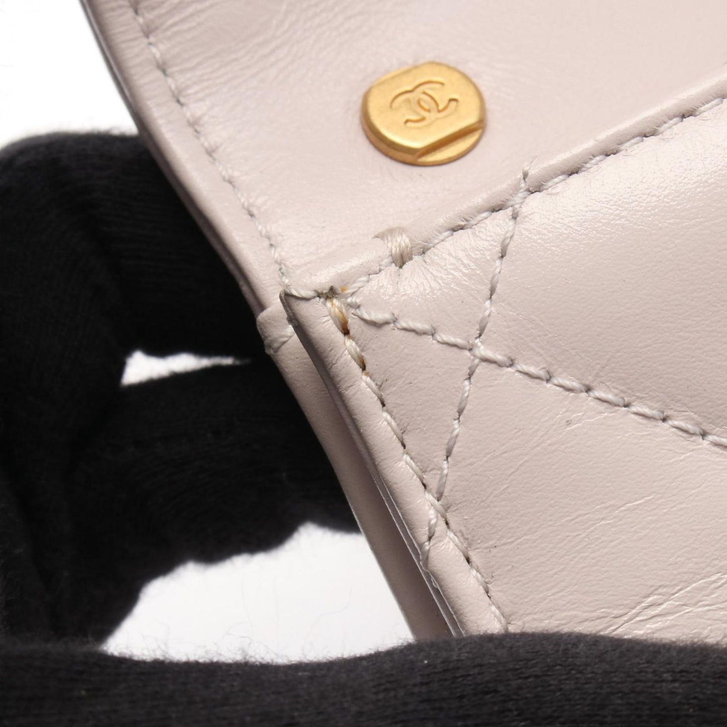 Chanel Shoulder Bag Quilted Pink Gray Leather Chain — view 9