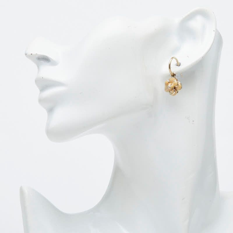Chanel CC Logo Earrings Gold Beige Plating — view 6