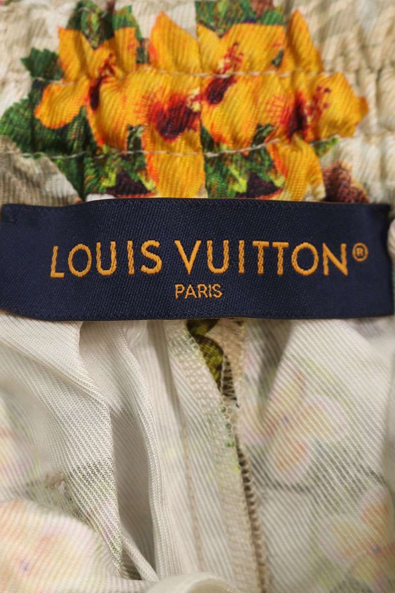 Louis Vuitton MM Knc Monogram patternsilk Shorts 48 — view 3