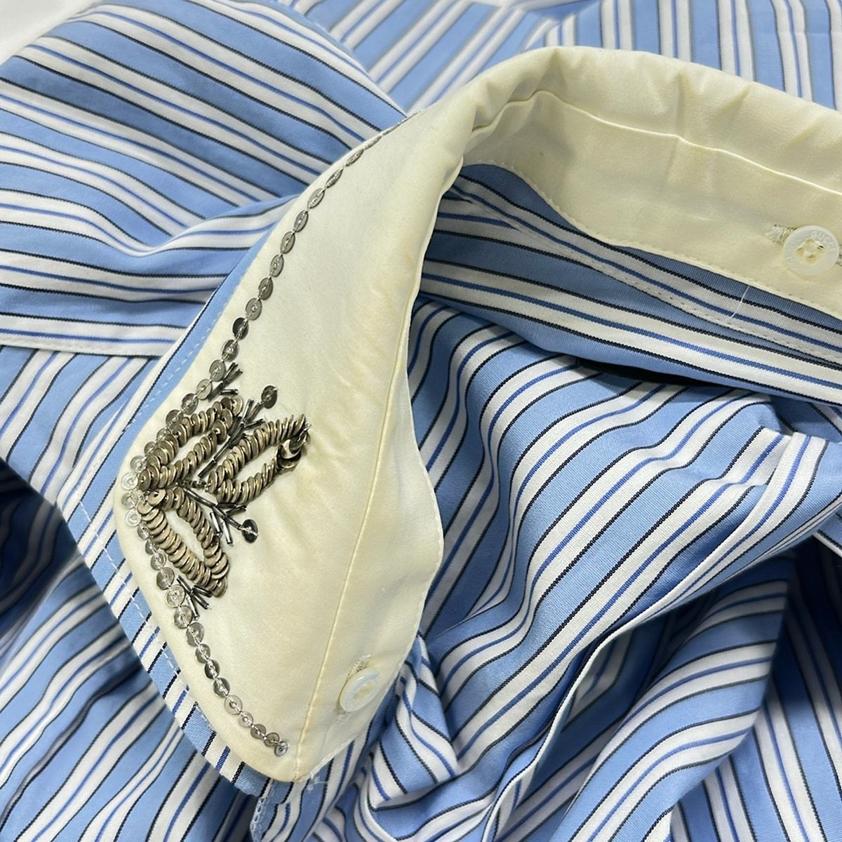 Gucci Long Sleeve Shirt Blouse 38 Light Blue White Striped Sequin Collar — view 7