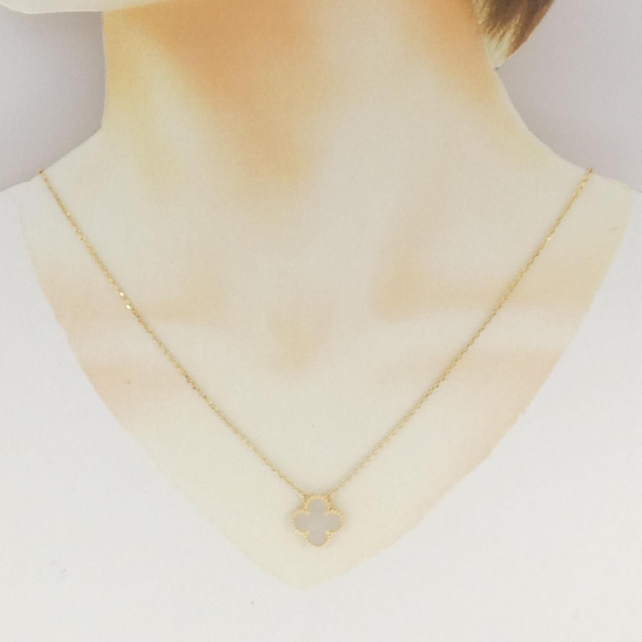 Van Cleef & Arpels Vintage Alhambra Necklace — view 5