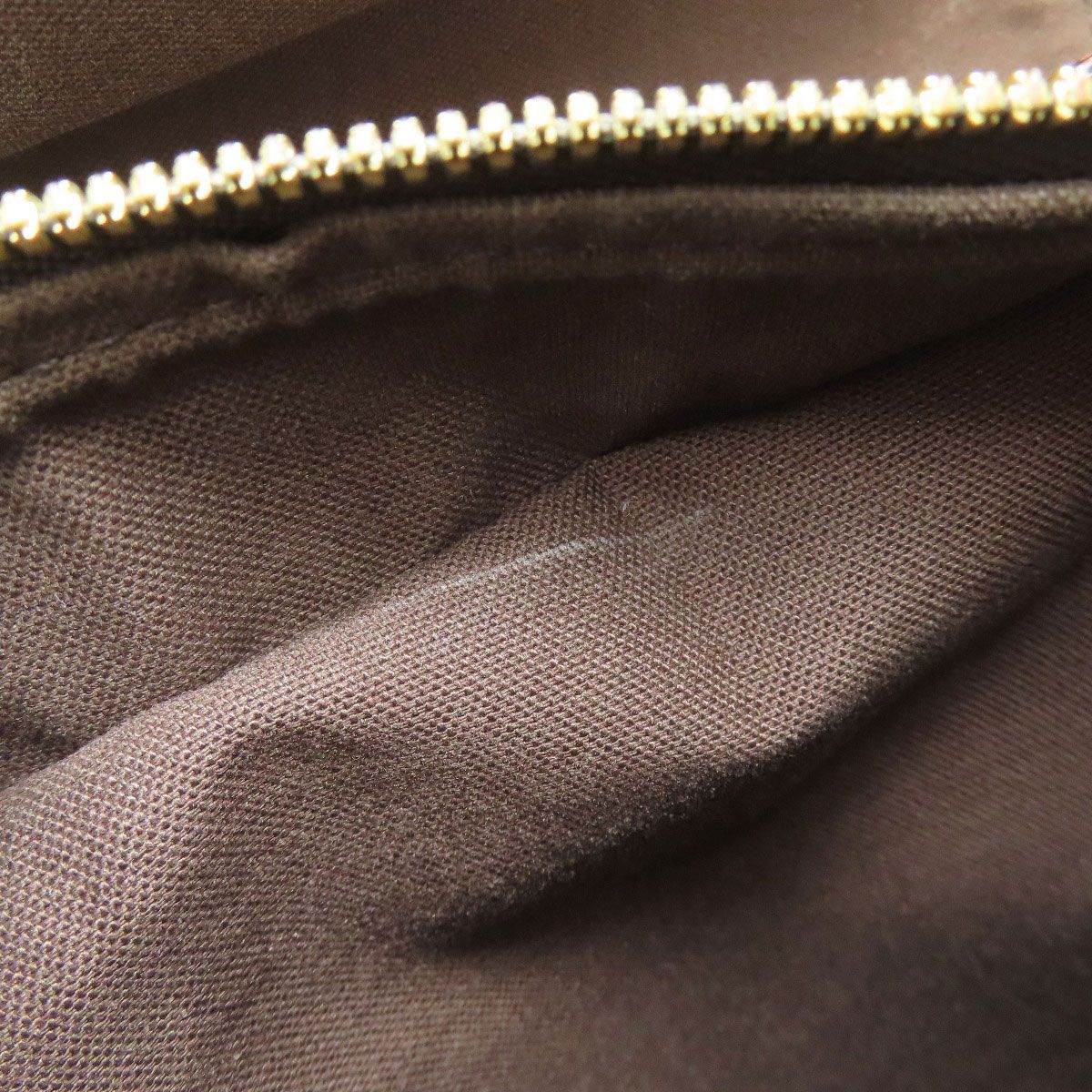 Louis Vuitton Naviglio Shoulder Bag Damier Canvas — view 9