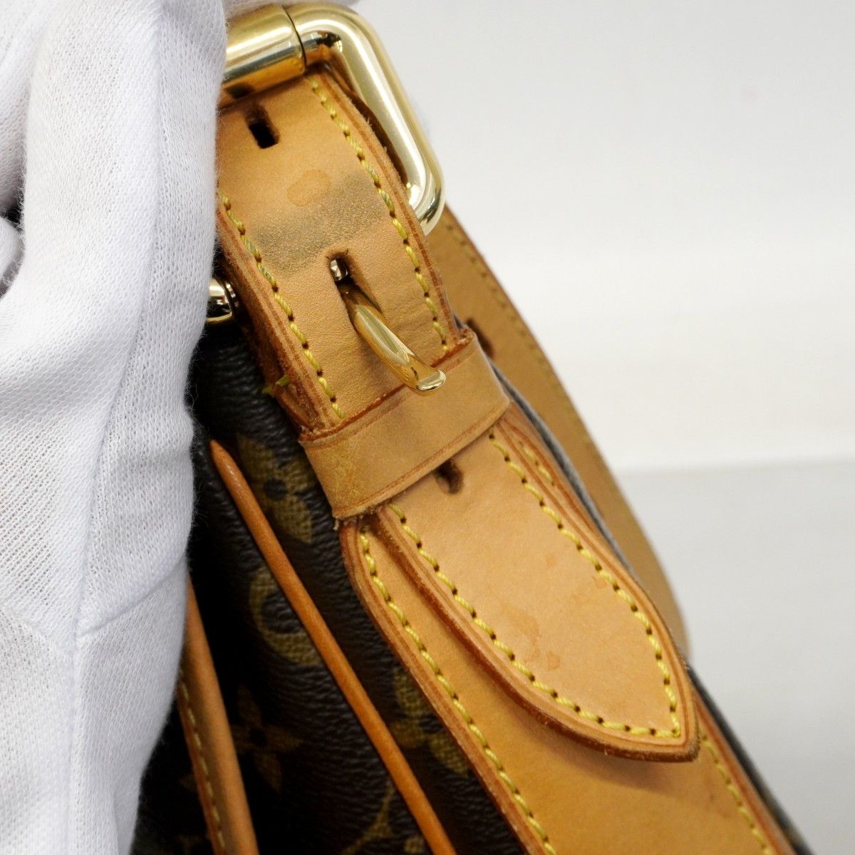 Louis Vuitton Shoulder Bag Monogram Thuraya GM Brown — view 9