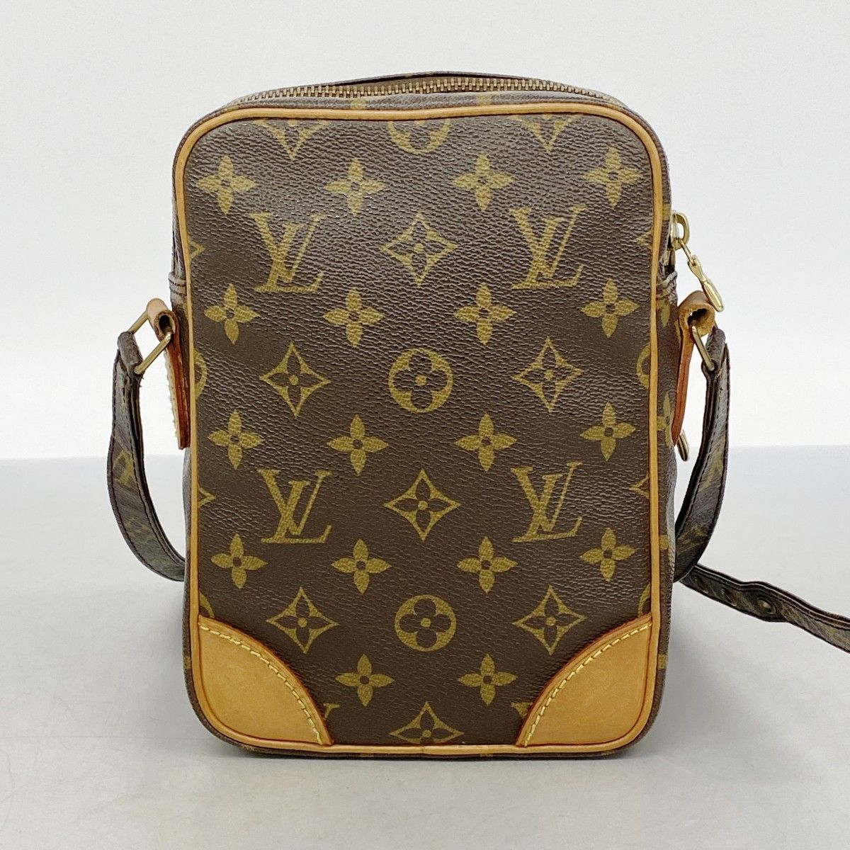 Louis Vuitton Shoulder Bag Monogram Amazon Brown — view 9