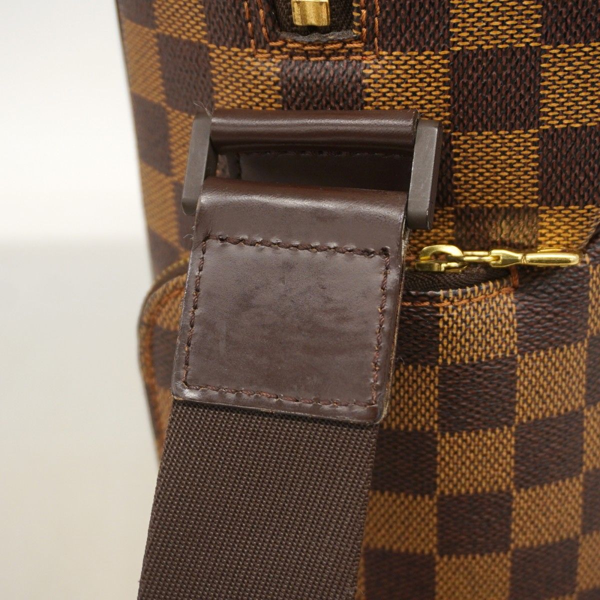 Louis Vuitton Shoulder Bag Damier Olaf GM Ebene — view 9