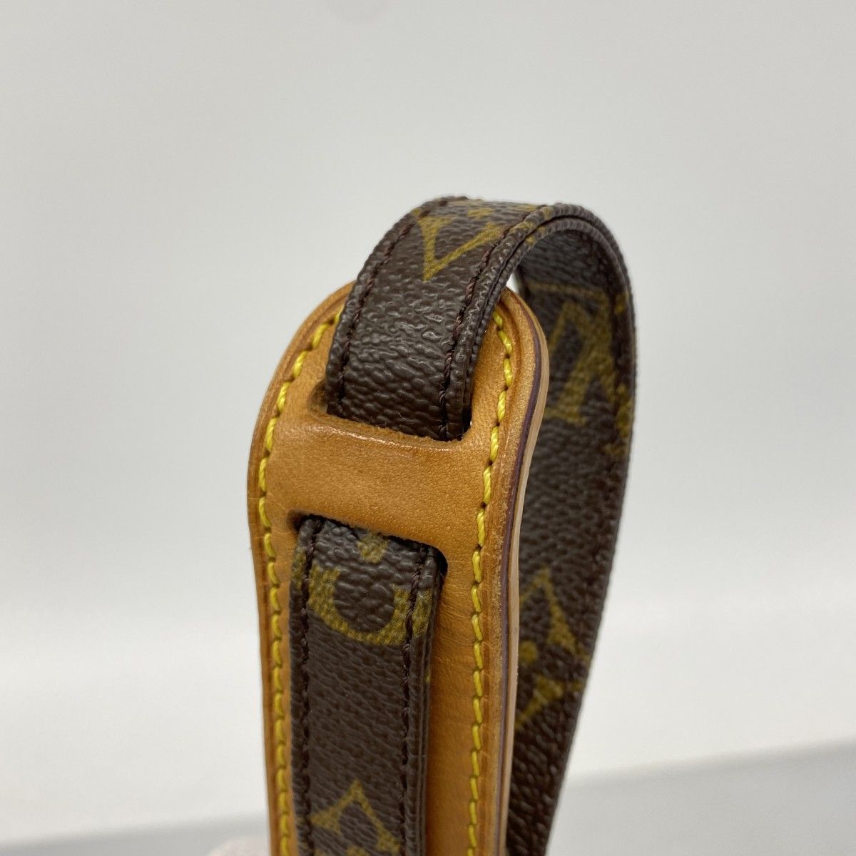Louis Vuitton Shoulder Bag Monogram Danube Brown — view 9