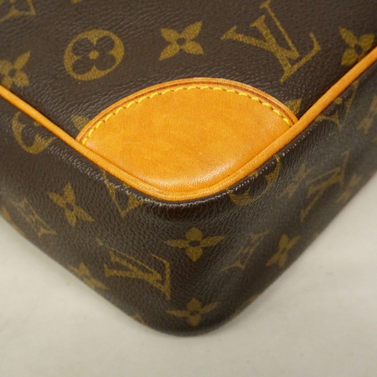 Louis Vuitton Shoulder Bag Monogram Trocadero 30 Brown — view 9