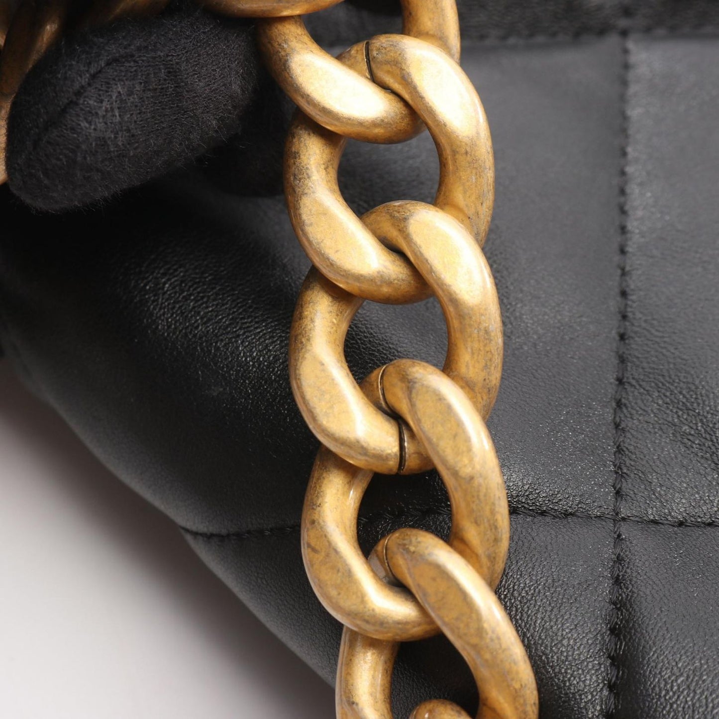 Chanel Shoulder Bag 19 D'isneuf Quilted 2-Way Black Lambskin 19 Chain — view 9