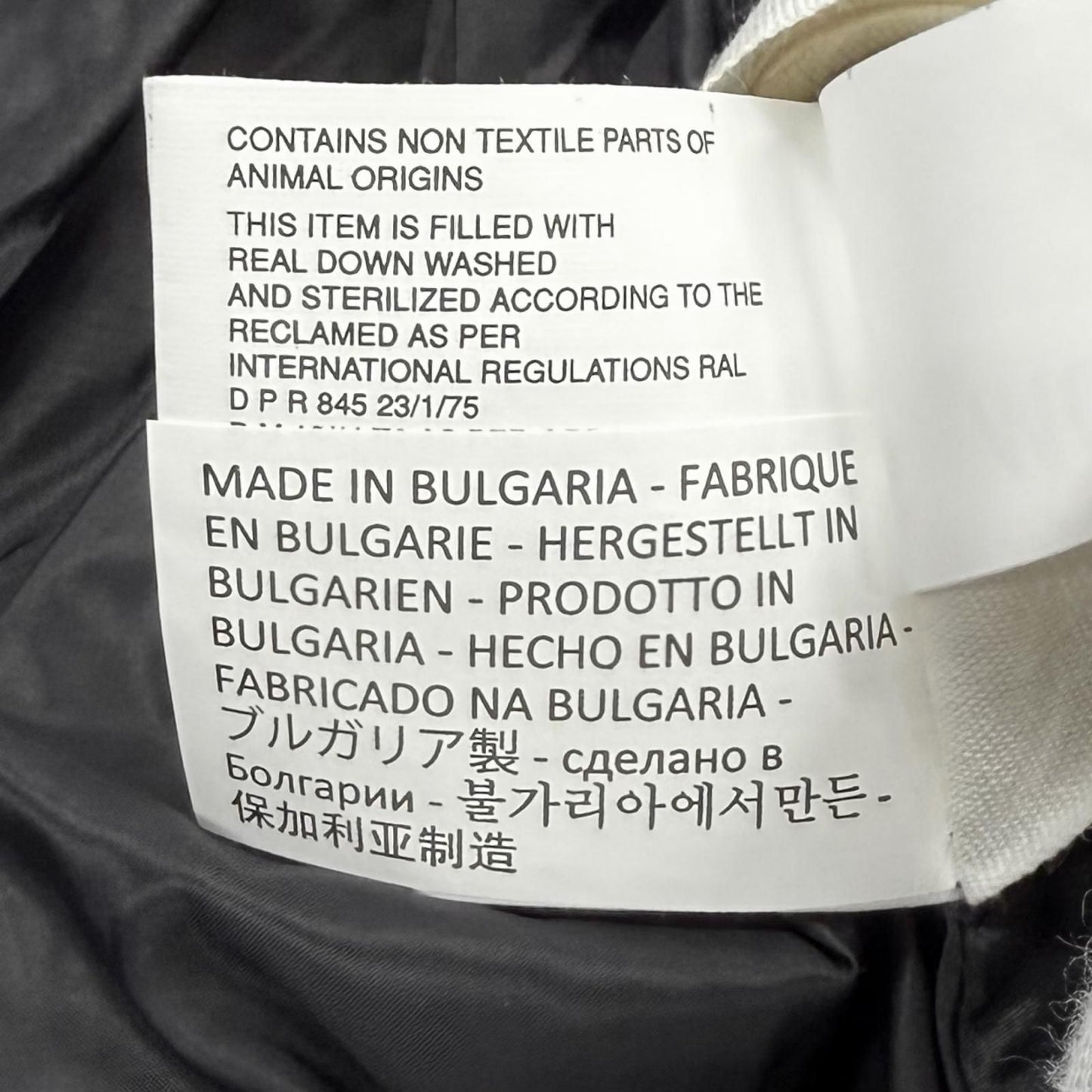 Bvlgari Pyrenex Willow Logo Patch Down Jacket Black 40 — view 9