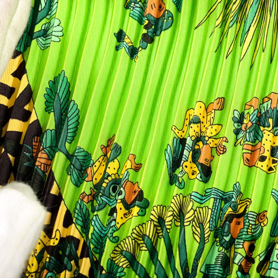 Hermes Scarf Pleats Carre — view 9