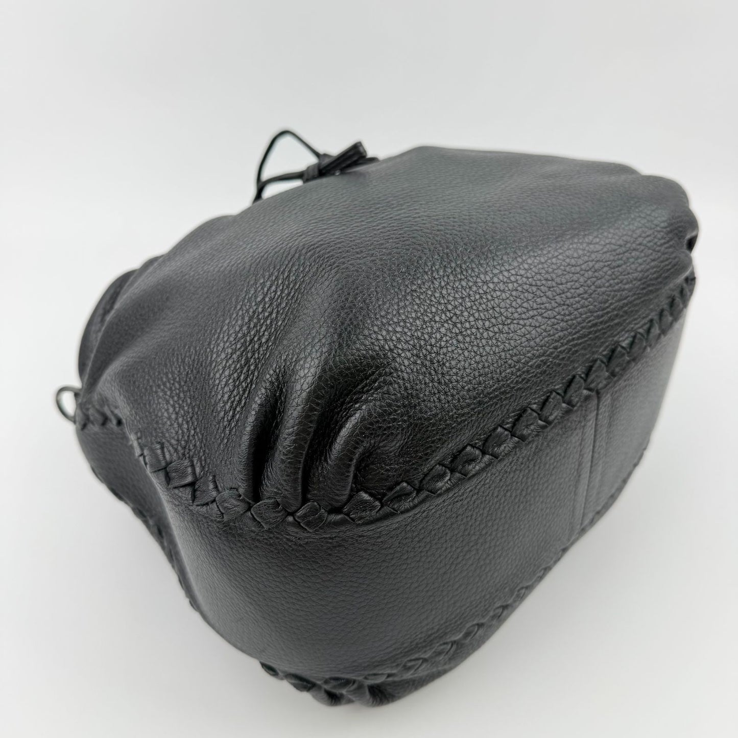 Bottega Veneta Intrecciato Shoulder Bag Black Leather Vintage — view 9