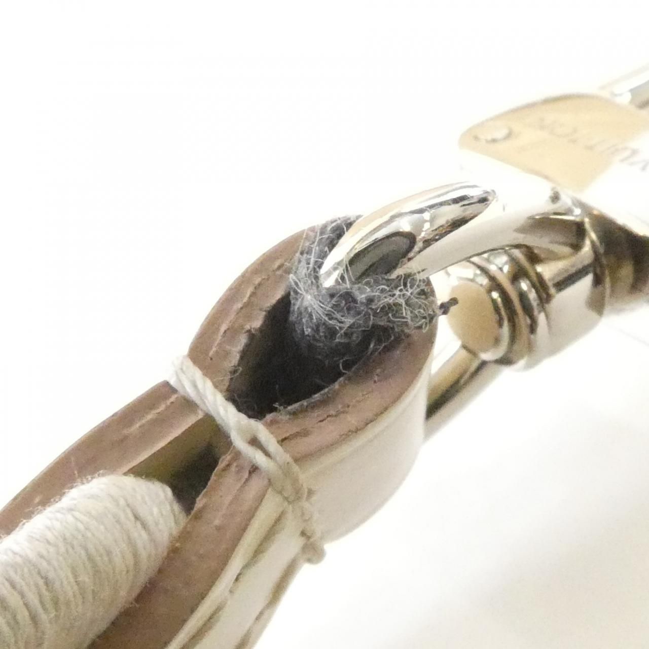 Louis Vuitton Epi Alma BB — view 9