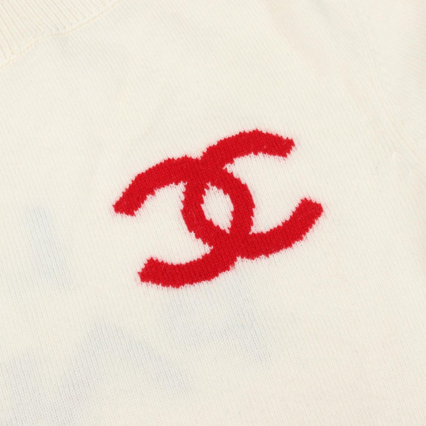 Chanel Knit la Pausa CC Logo Cashmere Sweater — view 9