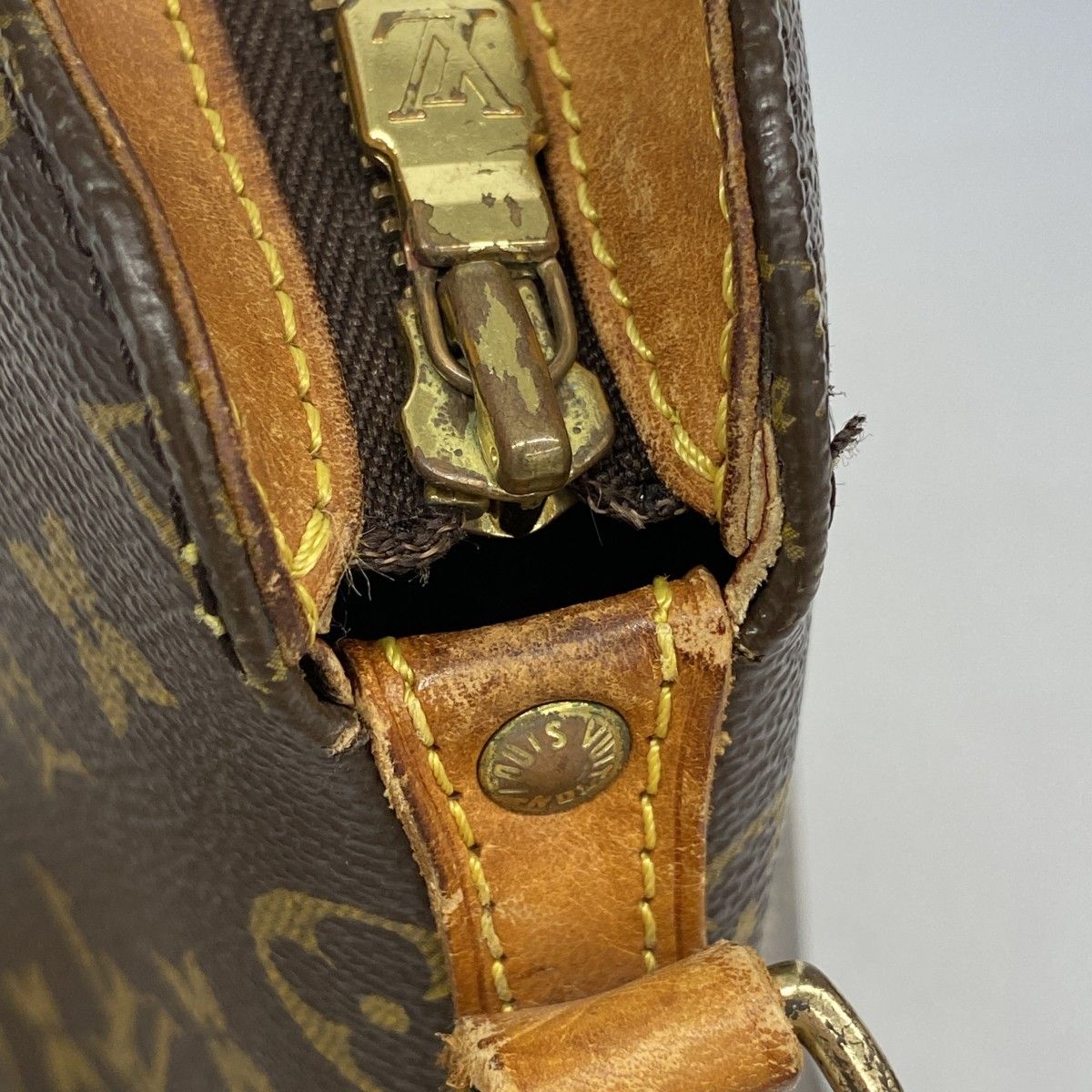 Louis Vuitton Shoulder Bag Monogram Drew Brown — view 9