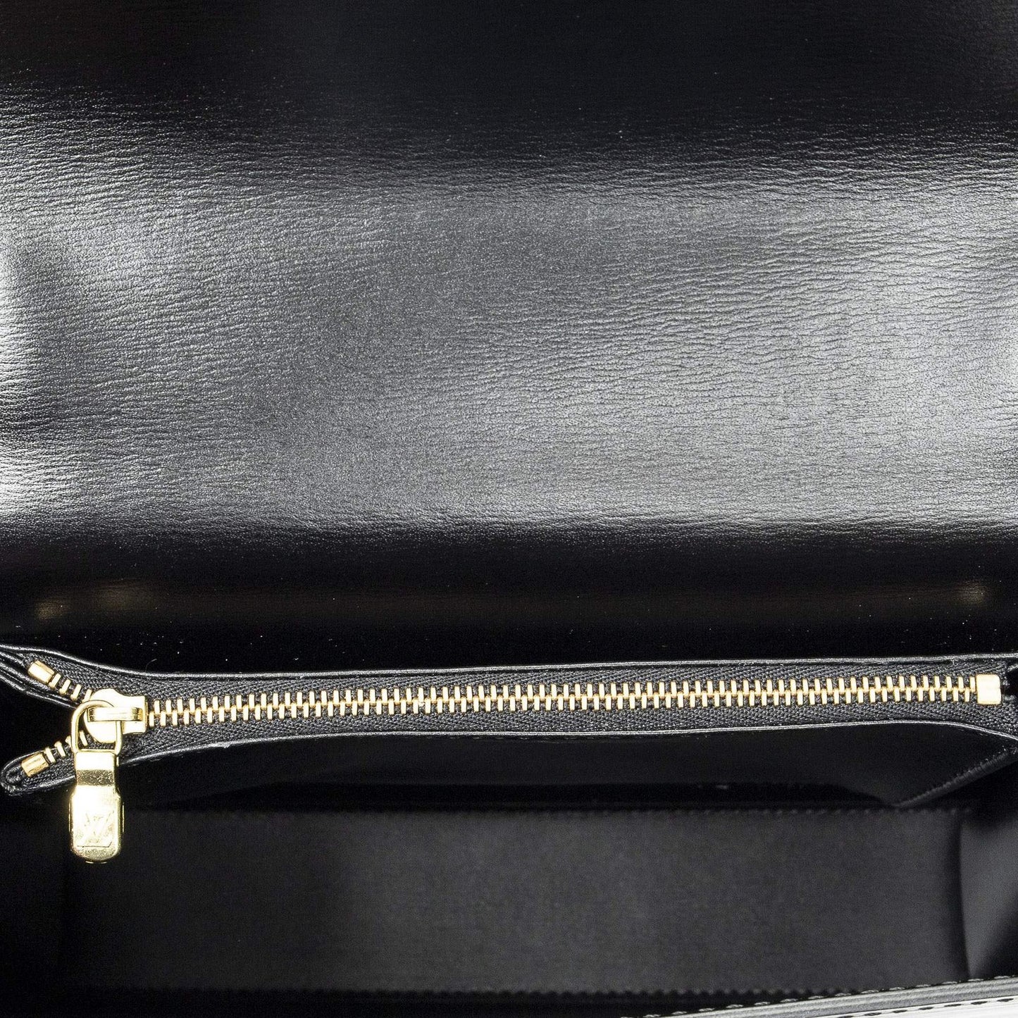 Louis Vuitton Malesherbes Black — view 9