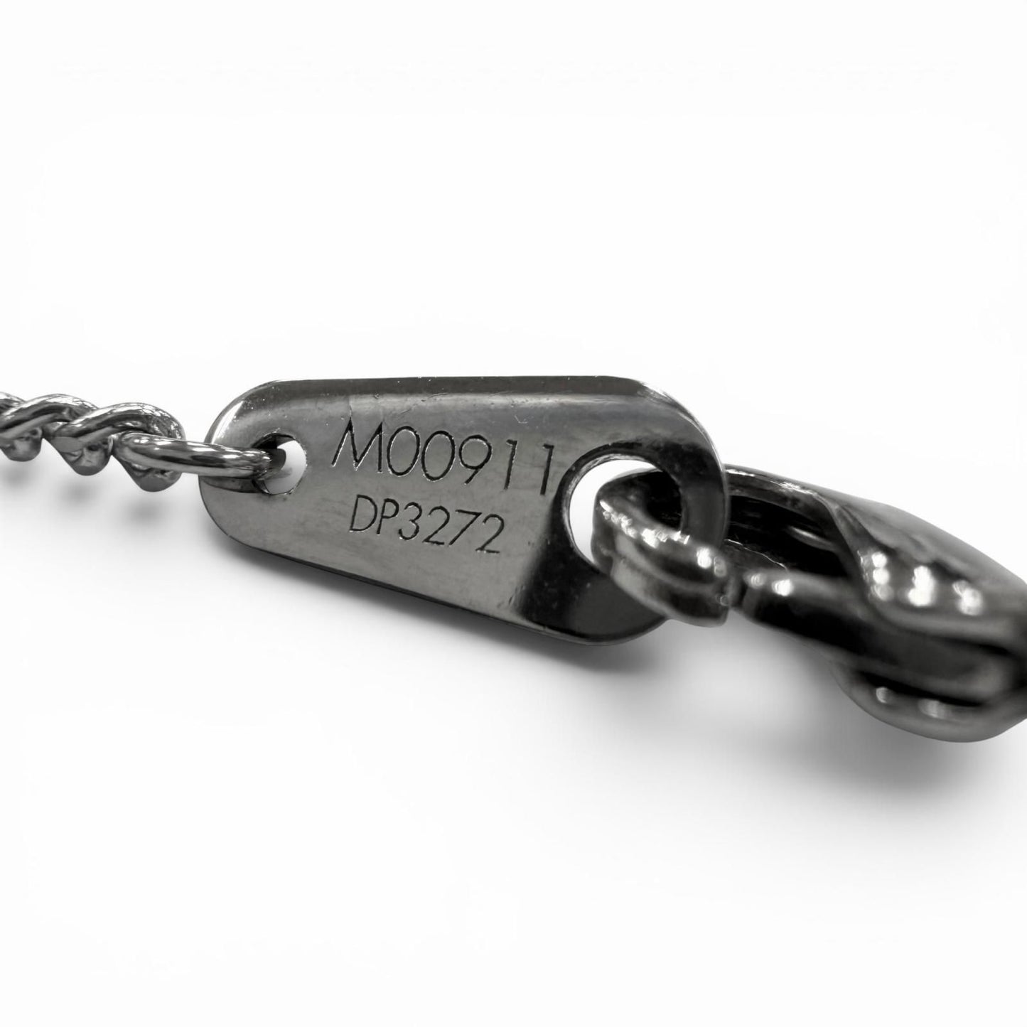 Louis Vuitton Necklace LV Award Pendant Silver Black — view 6